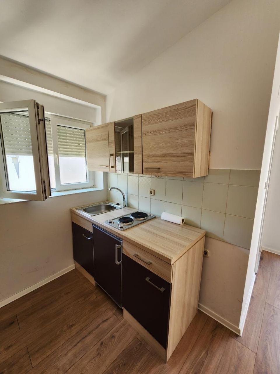 Apartmani Sole Вис Экстерьер фото