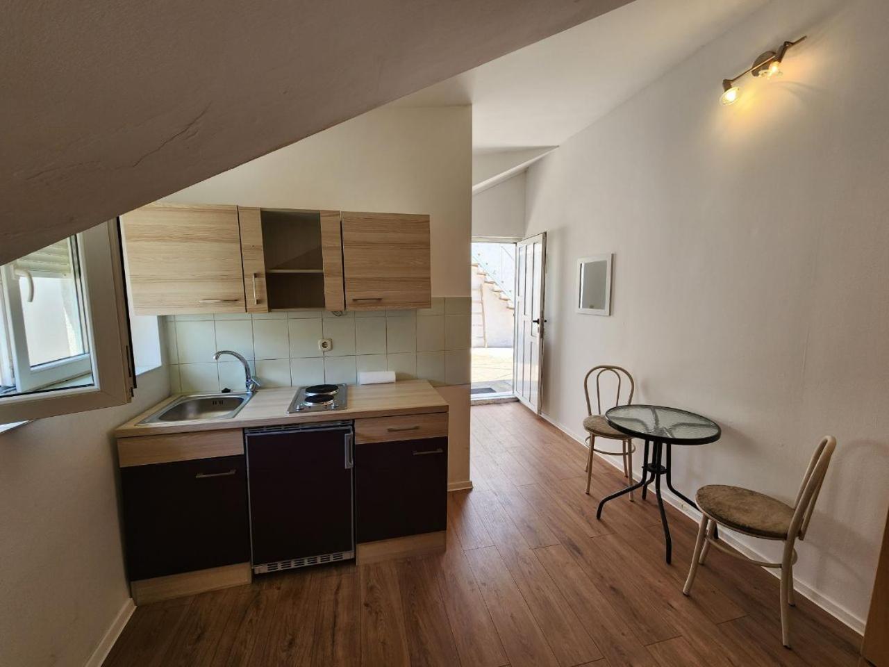 Apartmani Sole Вис Экстерьер фото